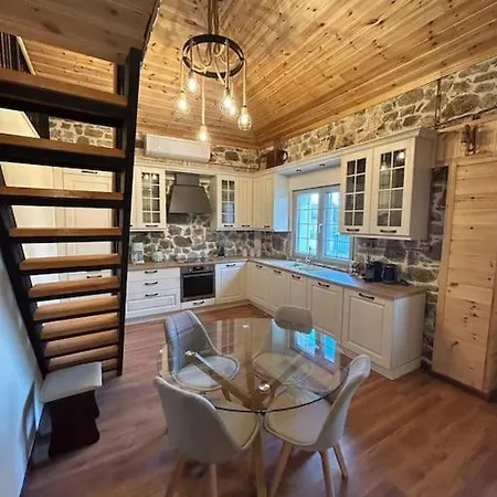 Cozy House Nipsa